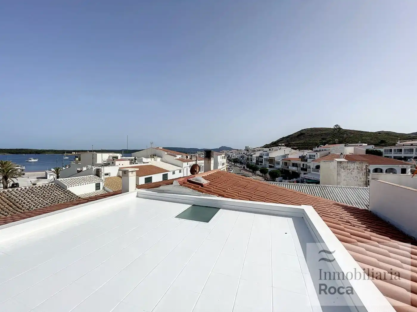 Vista exterior de Àtic en venda en Es Mercadal amb Terrassa