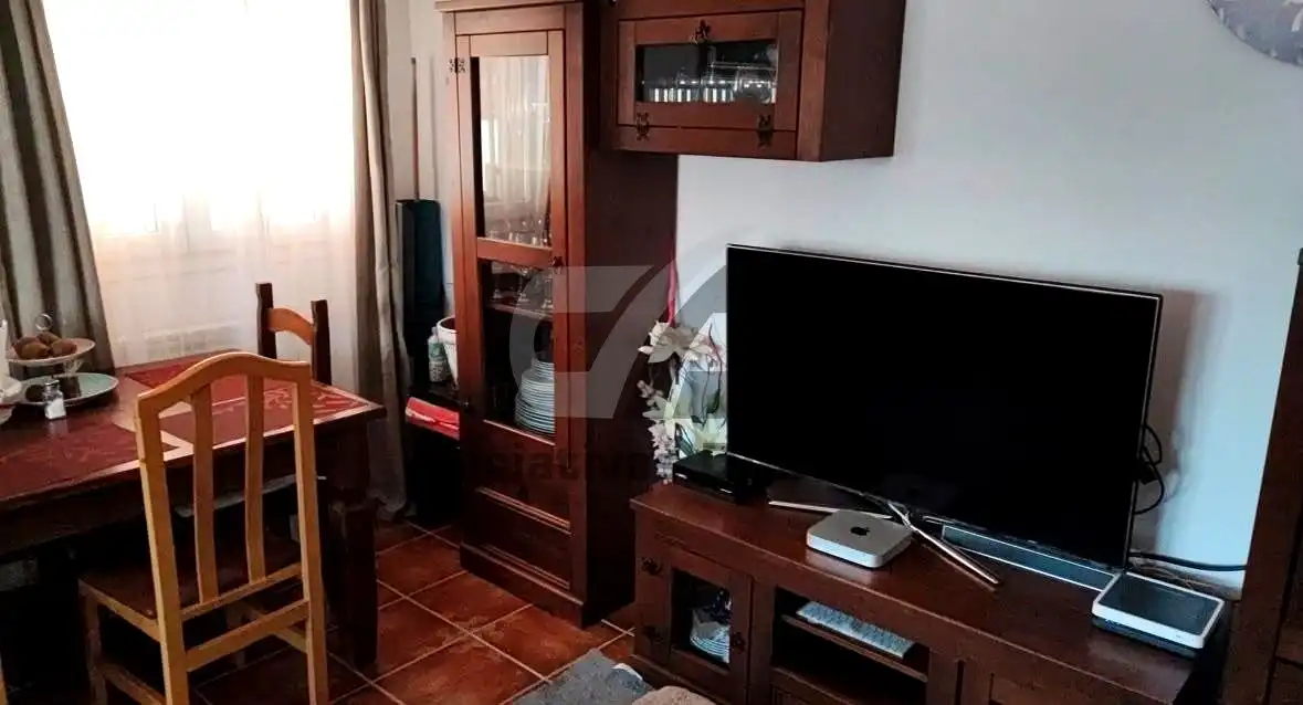 Sala de estar de Casa o chalet en venta en El Casar de Escalona con Aire acondicionado, Jardín privado y Terraza