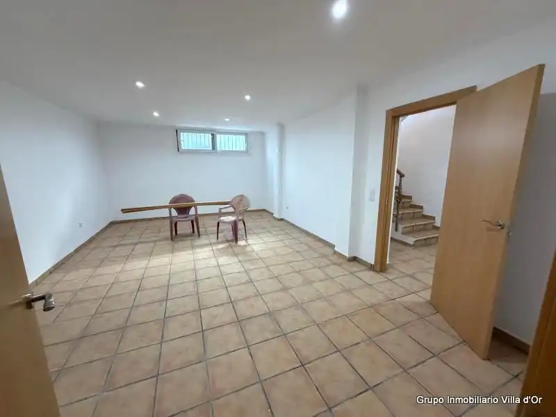 Haus oder Chalet zum Verkauf in Dénia mit Klimaanlage, Heizung und Privatgarten