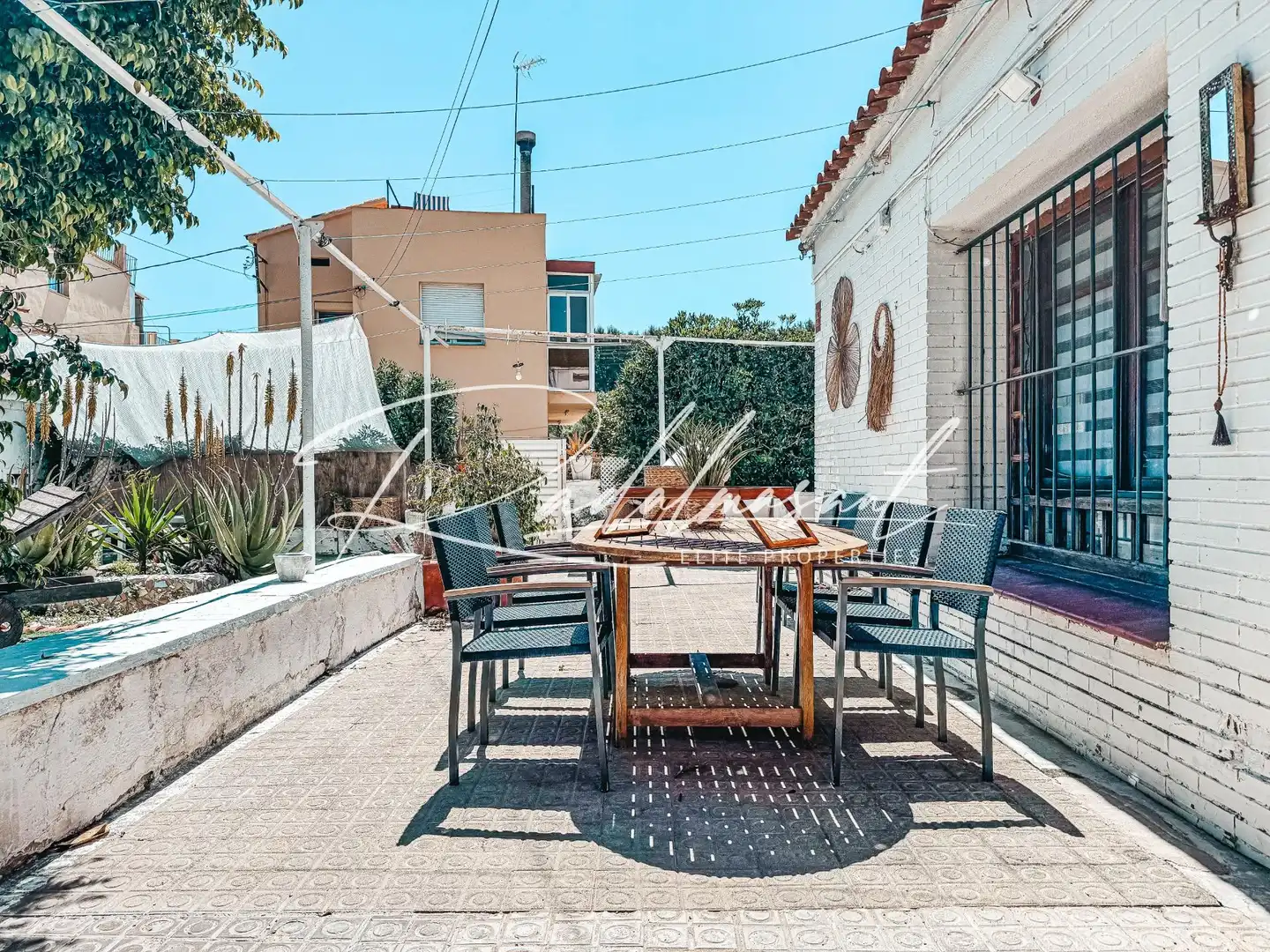 Terrassa de Casa o xalet en venda en Tarragona amb Jardí privat, Traster i Piscina