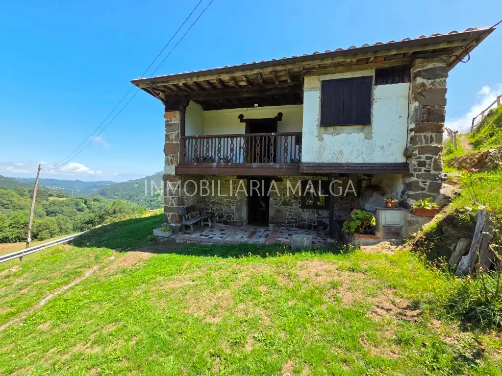 Houses for sale in Colunga  with Parquet flooring, Storage room and Furnished