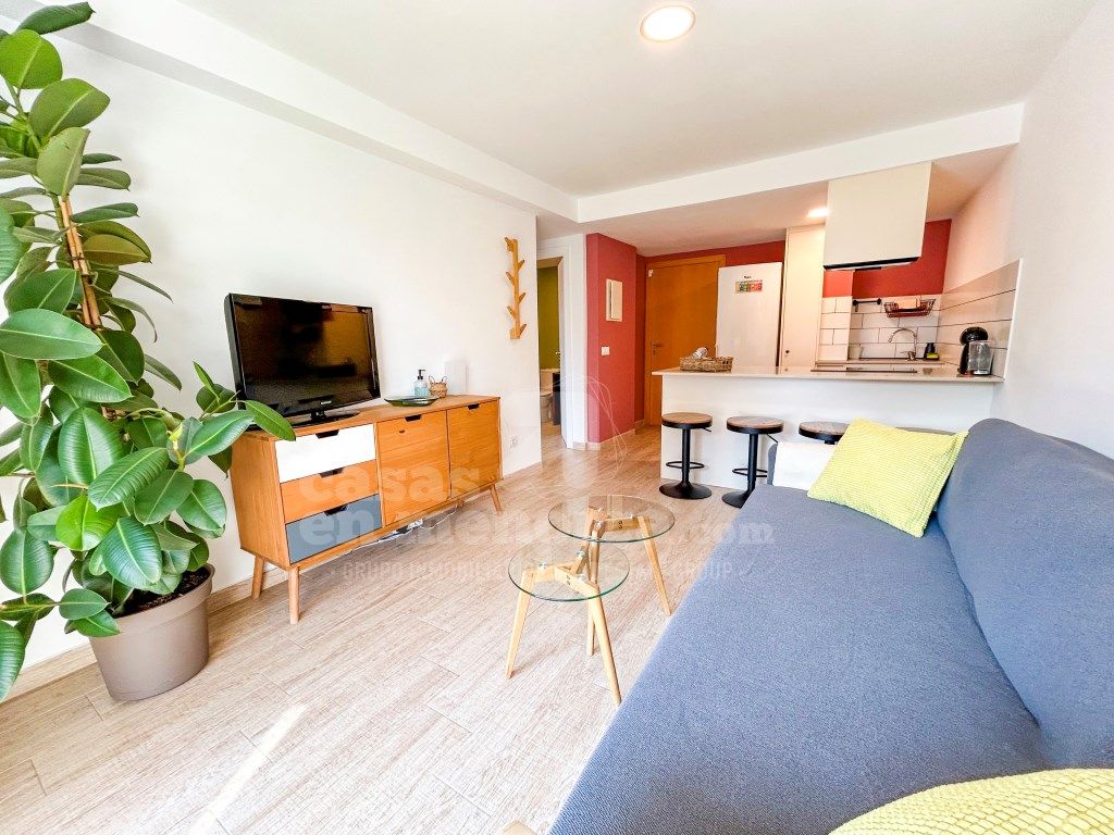 Sala d'estar de Apartament en venda en Ciutadella de Menorca amb Aire condicionat, Jardí privat i Terrassa