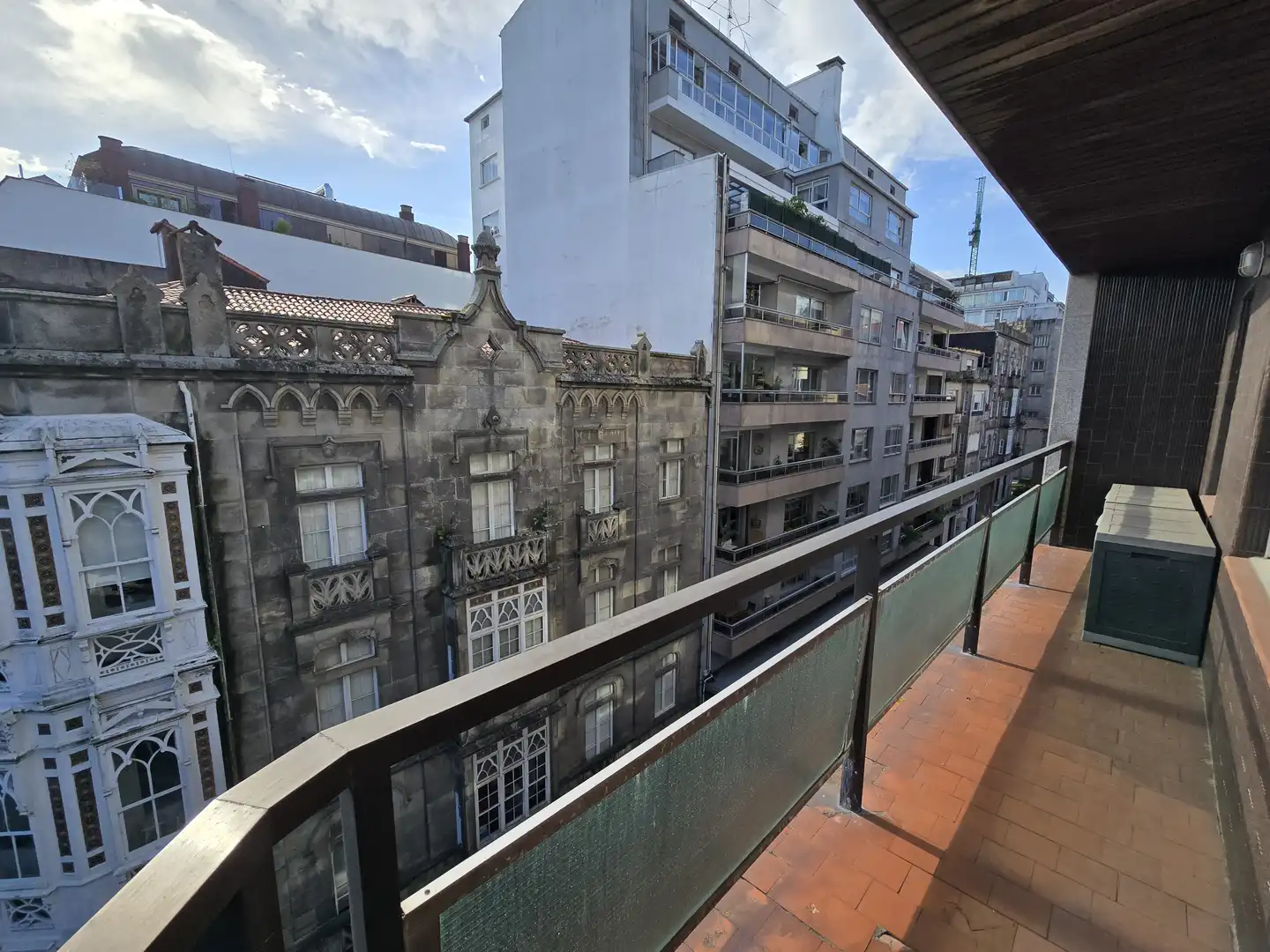 Terrassa de Pis de lloguer en Vigo  amb Calefacció, Parquet i Moblat