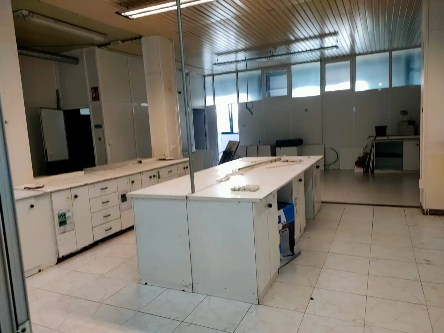 Cuina de Local de lloguer en Santiago de Compostela 