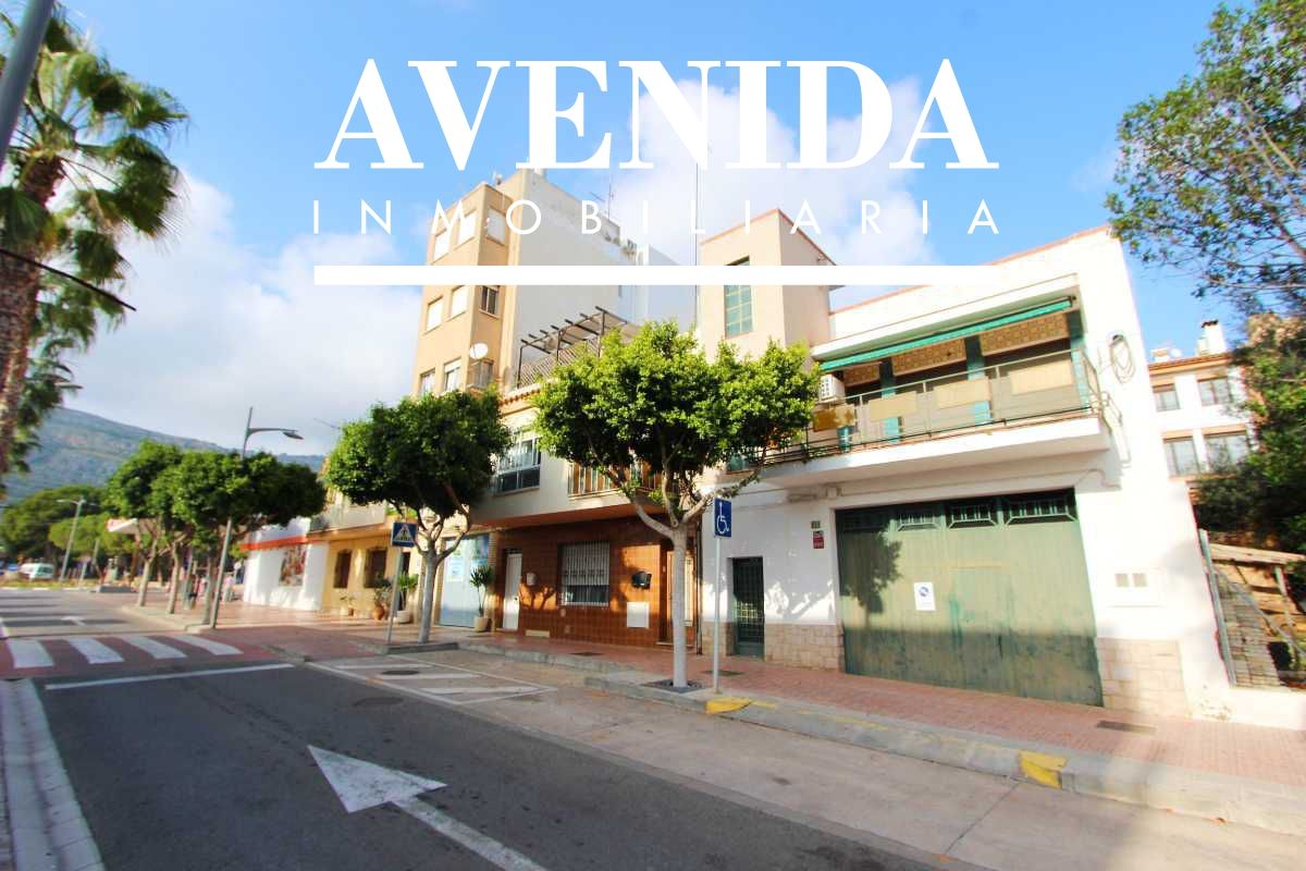 Vista exterior de Casa o xalet en venda en Oropesa del Mar / Orpesa amb Aire condicionat i Terrassa