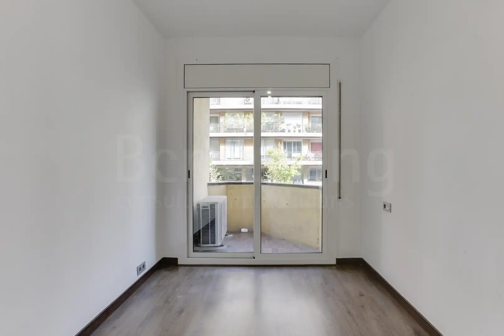 Bedroom of Flat for rent in Barcelona  with Air Conditioner, Heating and Parquet flooring