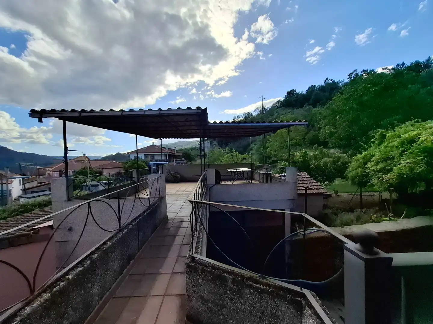 Terrassa de Casa adosada en venda en Ourense Capital  amb Calefacció, Jardí privat i Terrassa