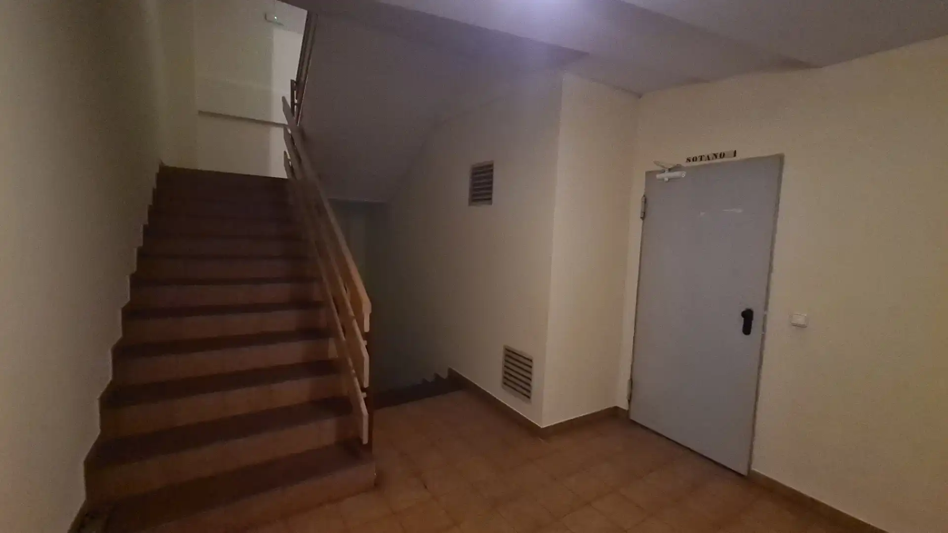 Appartamento con terrazza in vendita a Calle de Cabañales 55, imagen 33
