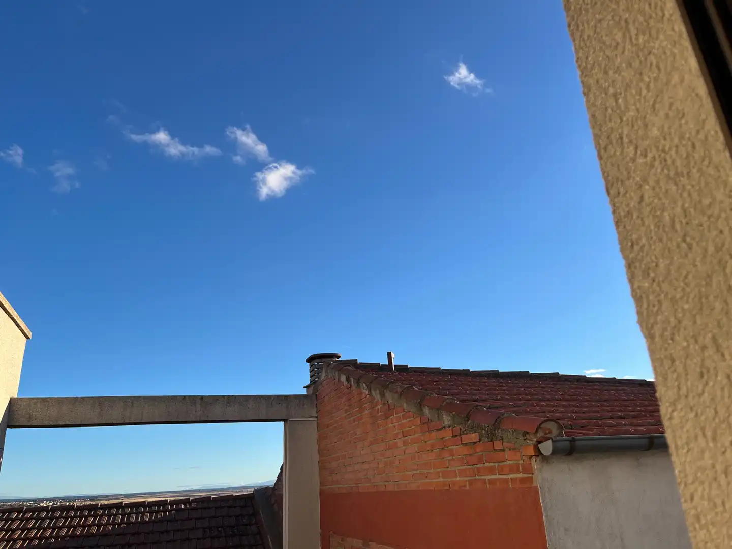 Vista exterior de Àtic de lloguer en Rollo - Puente Ladrillo