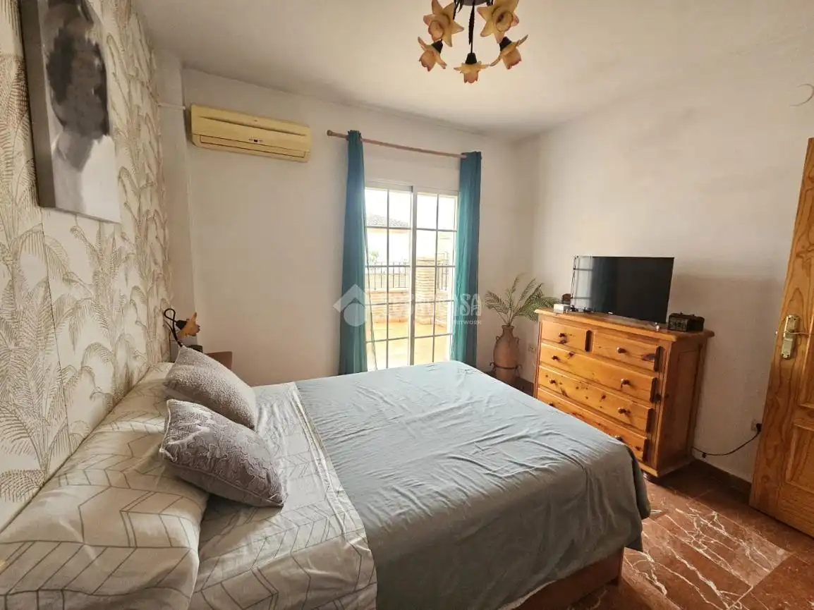 Dormitori de Casa adosada en venda en Parque de la Ermita