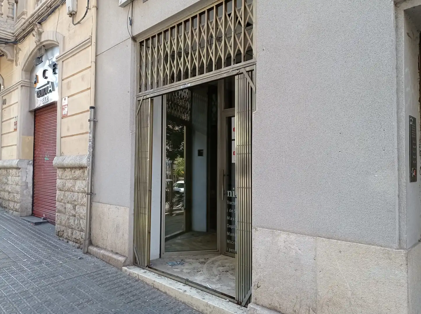 Gewerbefläche zur Miete in Carrer de Reding