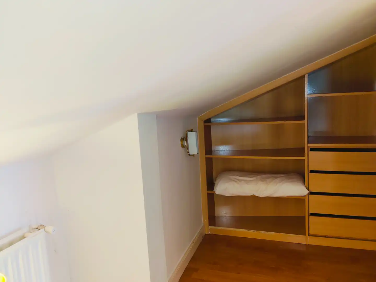 Habitación de Dúplex en venta en Santander con Calefacción, Parquet y Amueblado