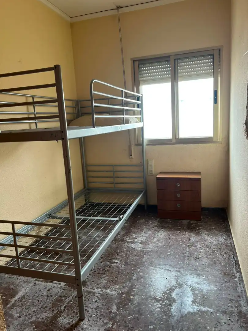 Dormitori de Nau industrial en venda en El Real de Gandia
