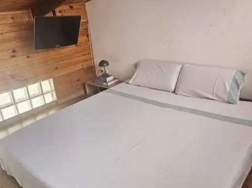 Habitación de Piso de alquiler en  Valencia Capital con Aire acondicionado y Balcón