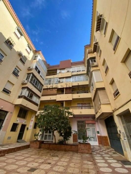Exterior view of Flat for sale in Vélez-Málaga