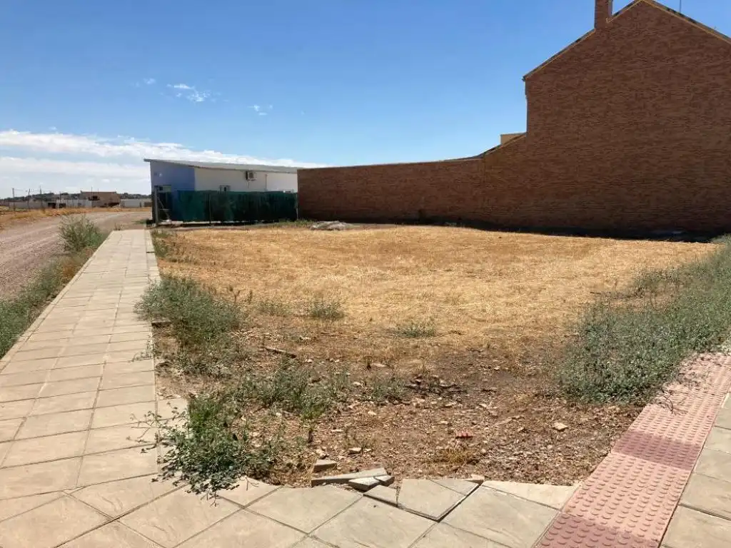 Terreno residencial en venta en Calle Carrion de los Cespedes, imagen 5