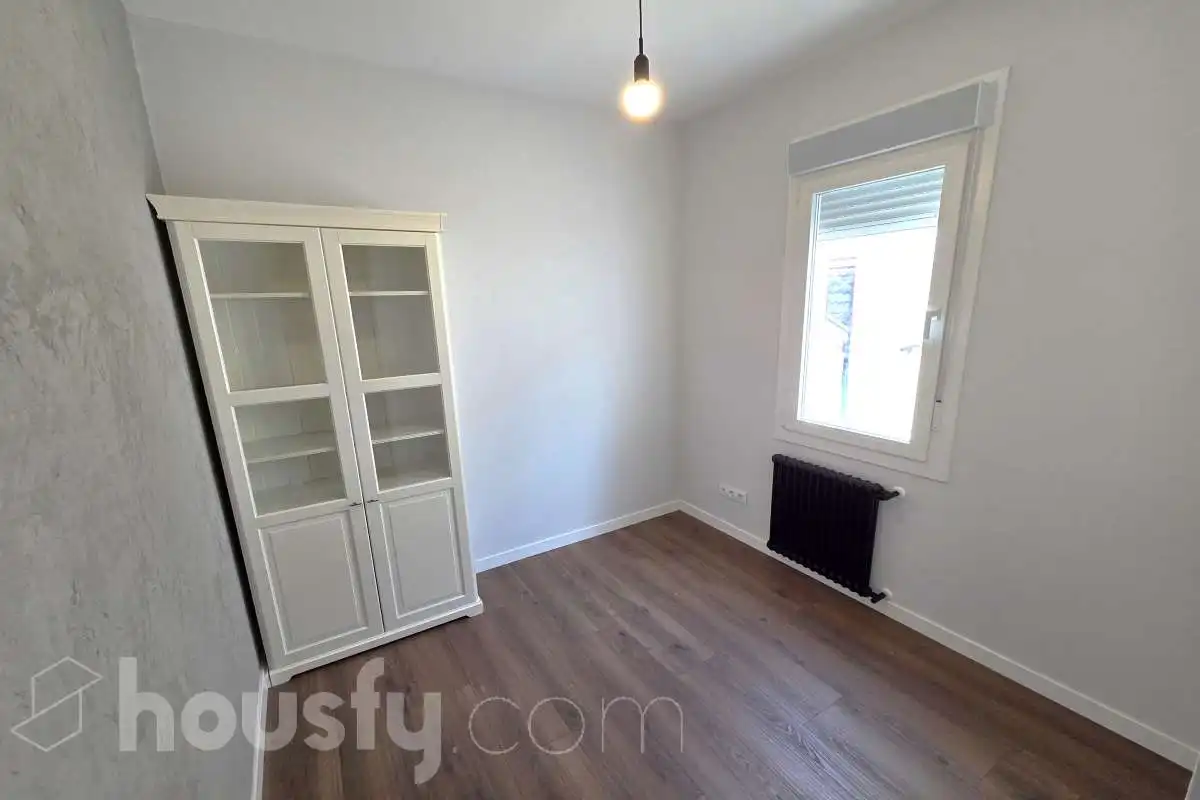 Bedroom of Flat for rent in Madrid  with Heating and Furnished