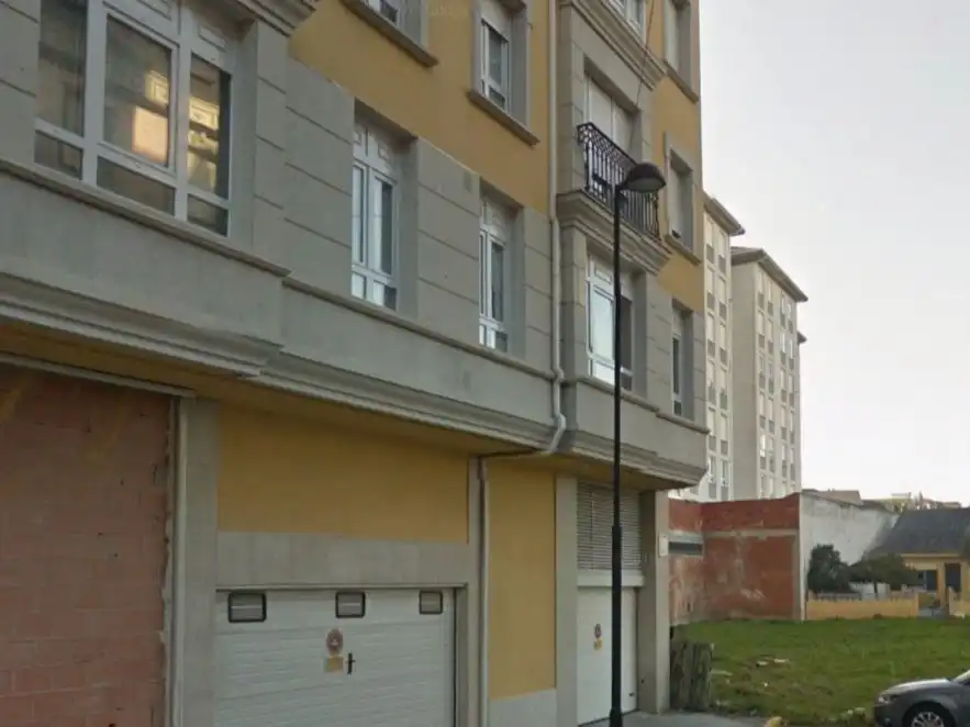 Außenansicht von Garage zur Miete in Ribadeo