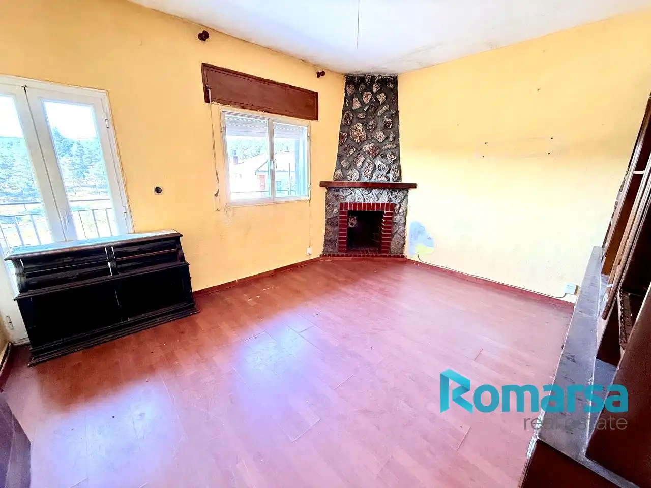 Habitación de Piso en venta en Las Navas del Marqués  con Parquet, Terraza y Trastero