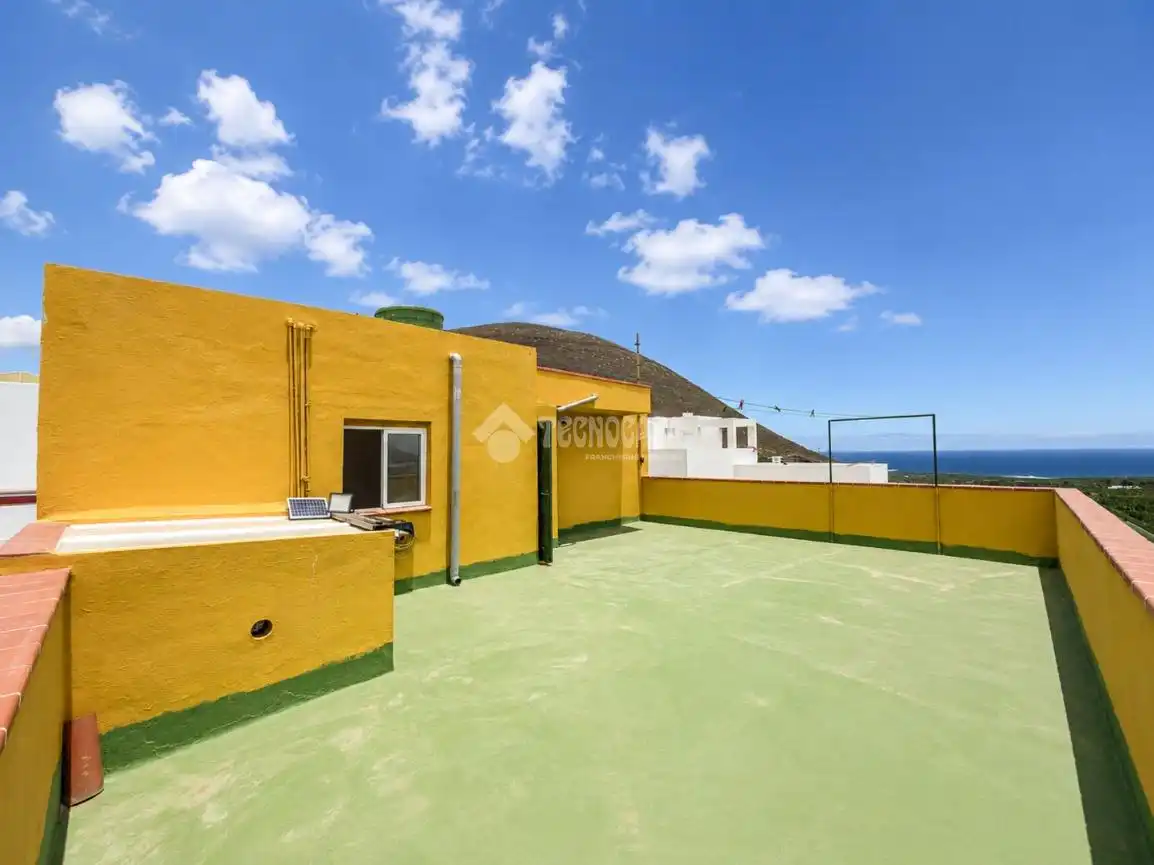 Exterior view of Detached homes for sale in Los Silos  with Balcony