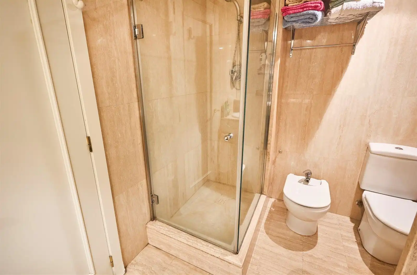 Baño de Piso en venta en Sitges con Calefacción, Terraza y Piscina
