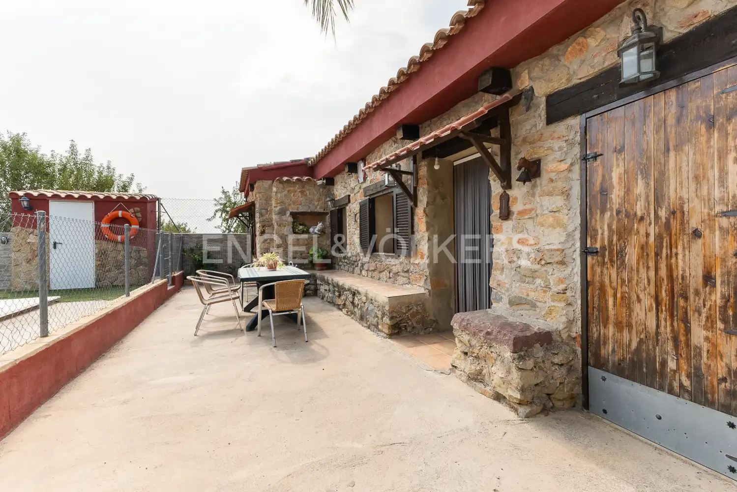 Vista exterior de Casa o chalet en venta en Casinos con Calefacción, Jardín privado y Terraza