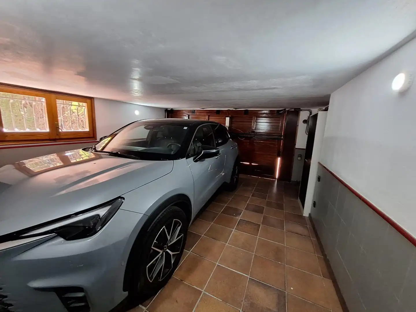 Aparcament de Casa o xalet en venda en Castellar del Vallès amb Aire condicionat, Calefacció i Jardí privat