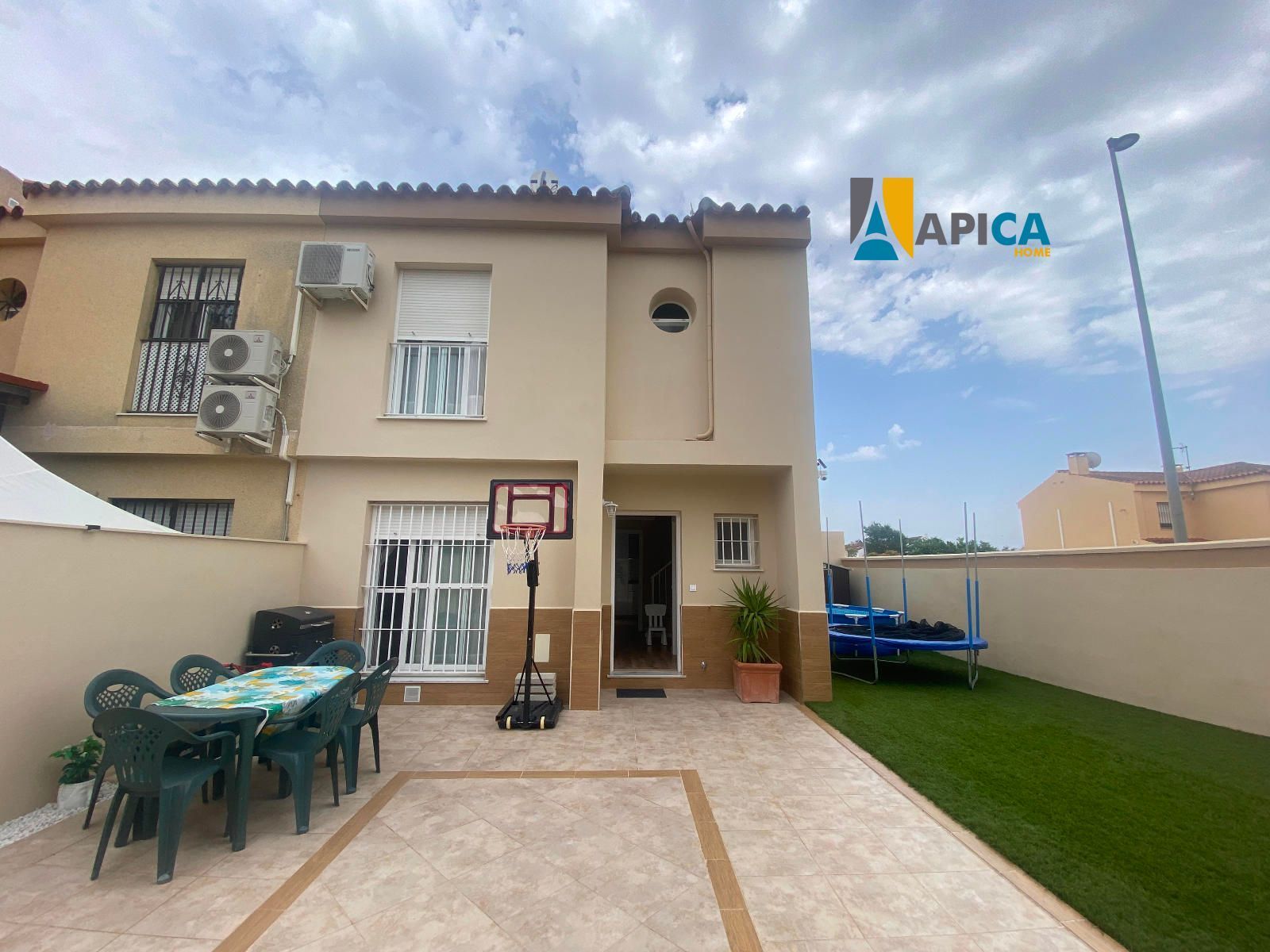 Exterior view of Single-family semi-detached for sale in El Puerto de Santa María  with Air Conditioner