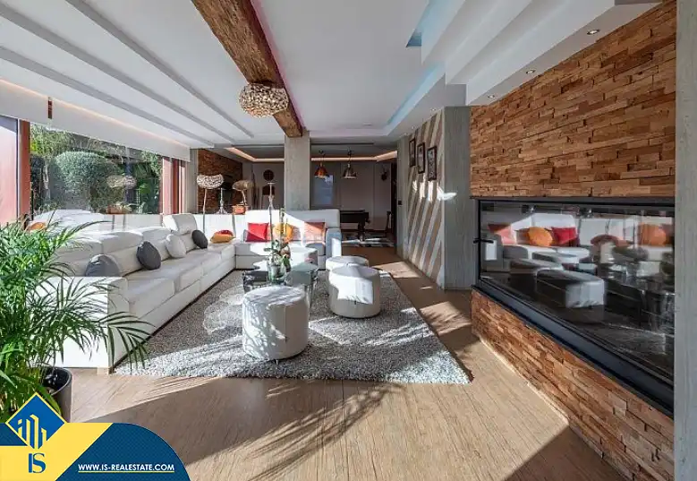 Chalet con piscina en venta en Marisol Park - Ortembach - Los Almendros, imagen 2