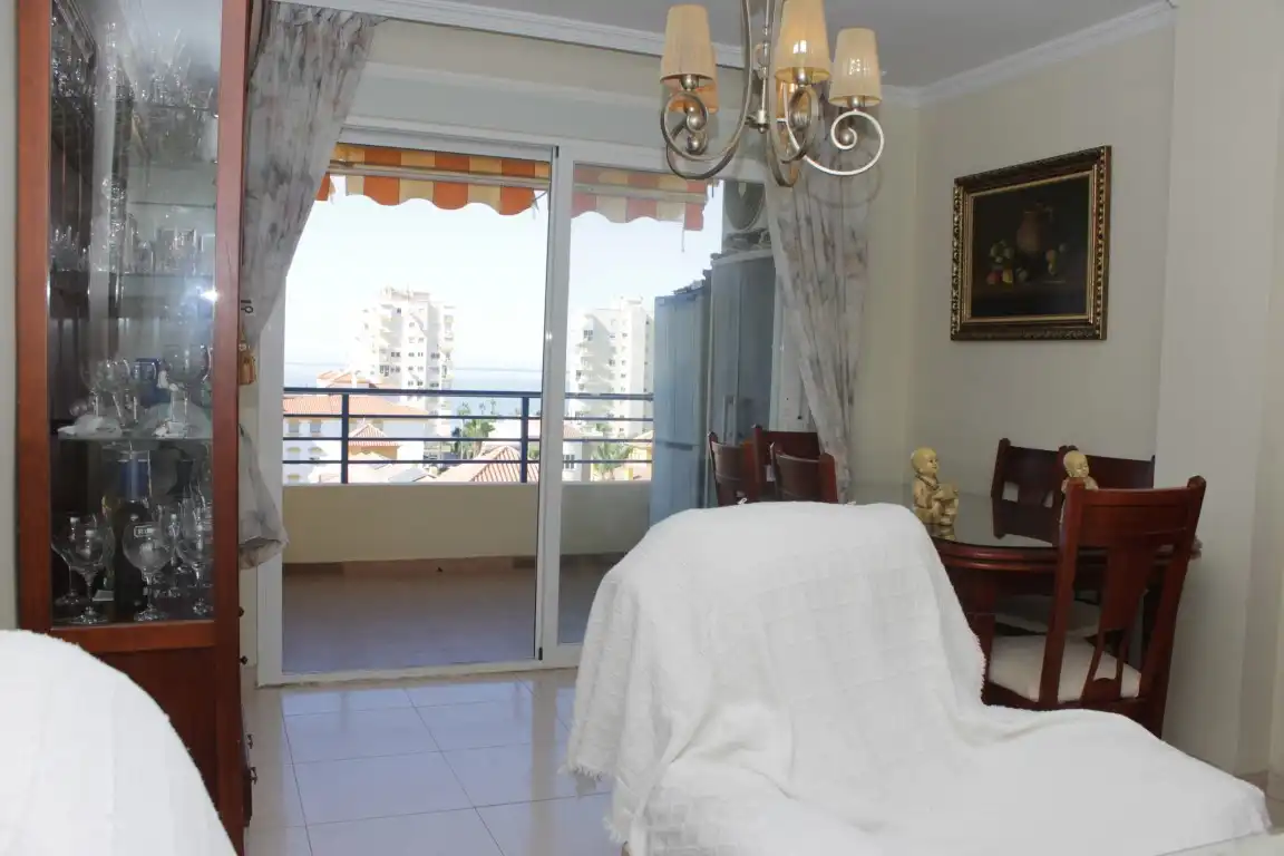 Habitación de Piso en venta en Vélez-Málaga con Terraza y Piscina comunitaria