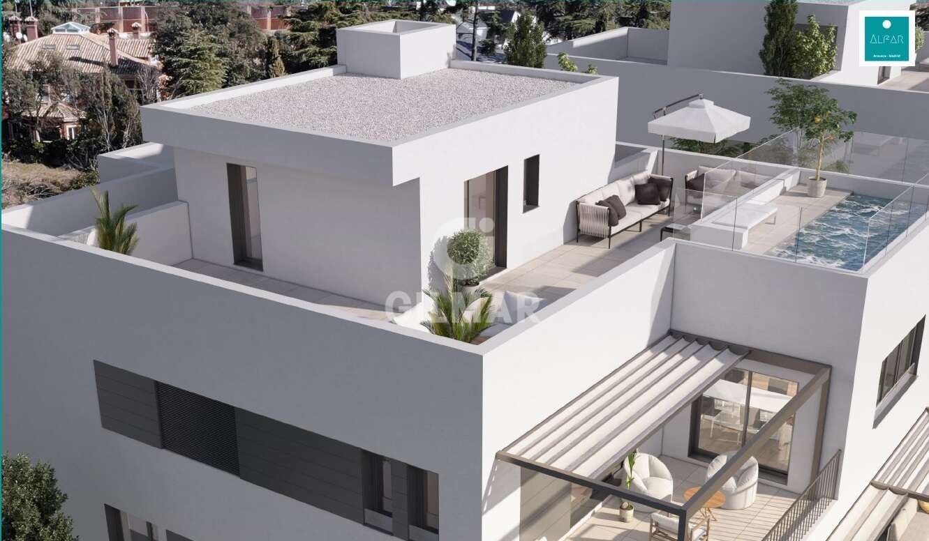 Exterior view of Duplex for sale in  Madrid Capital  with Heating, Private garden and Storage room