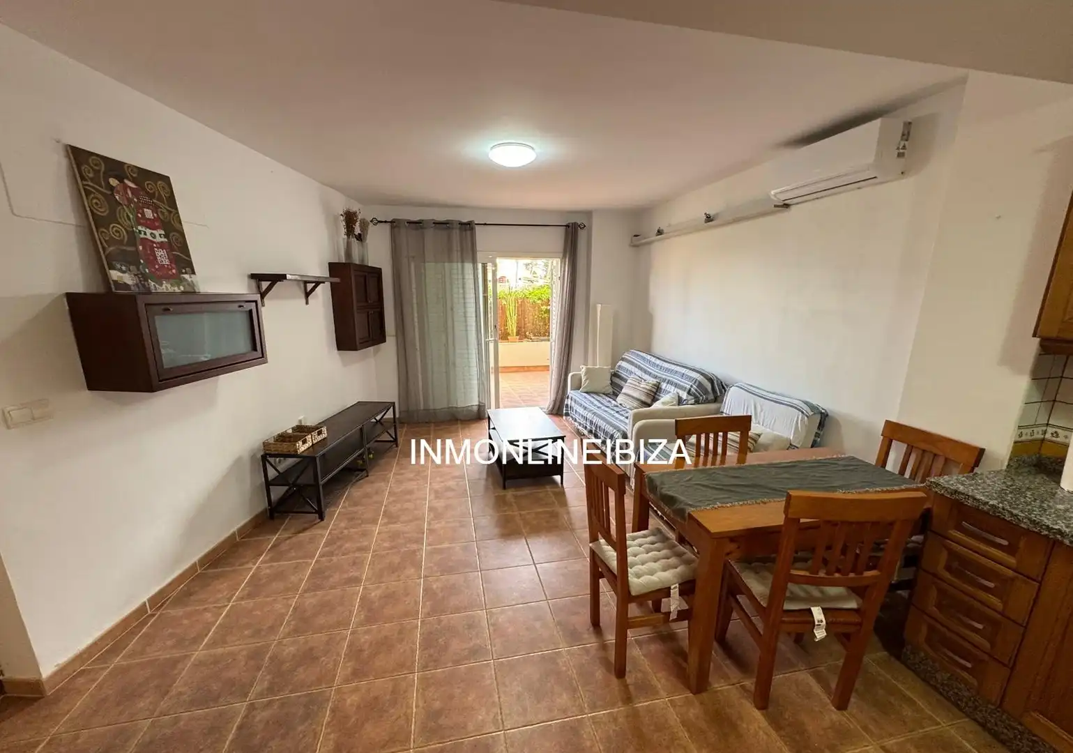 Planta baja de alquiler en Santa Eulària des Riu con Terraza, Amueblado y Horno