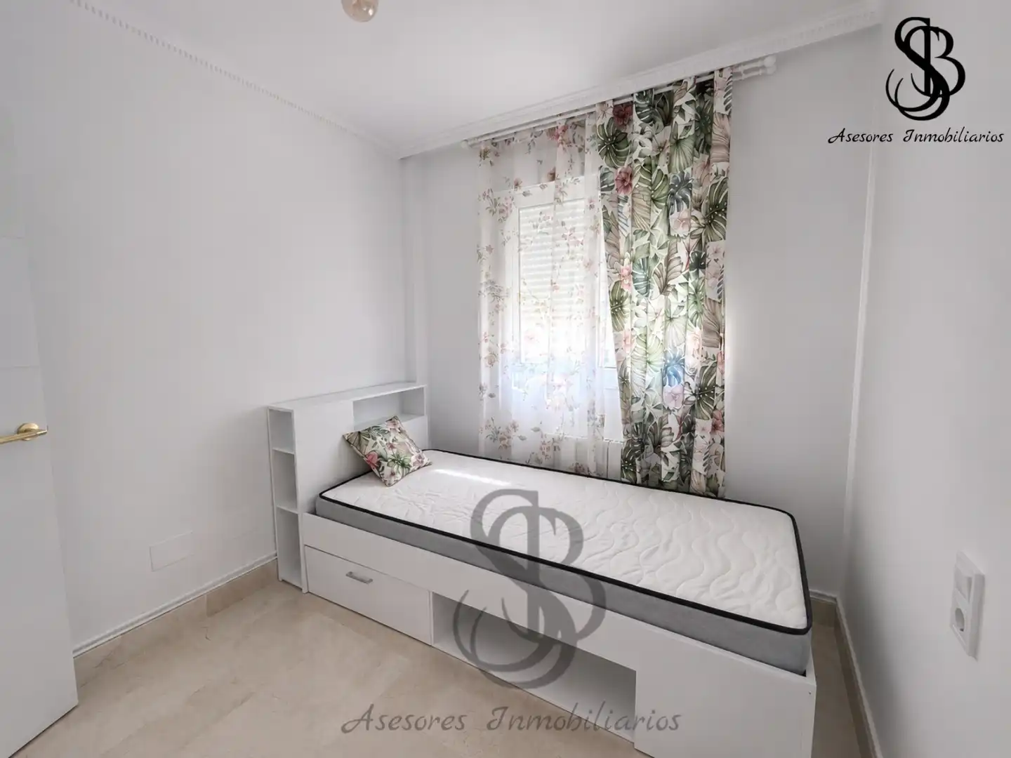 Dormitori de Casa adosada en venda en Sant Joan d'Alacant amb Aire condicionat, Calefacció i Jardí privat