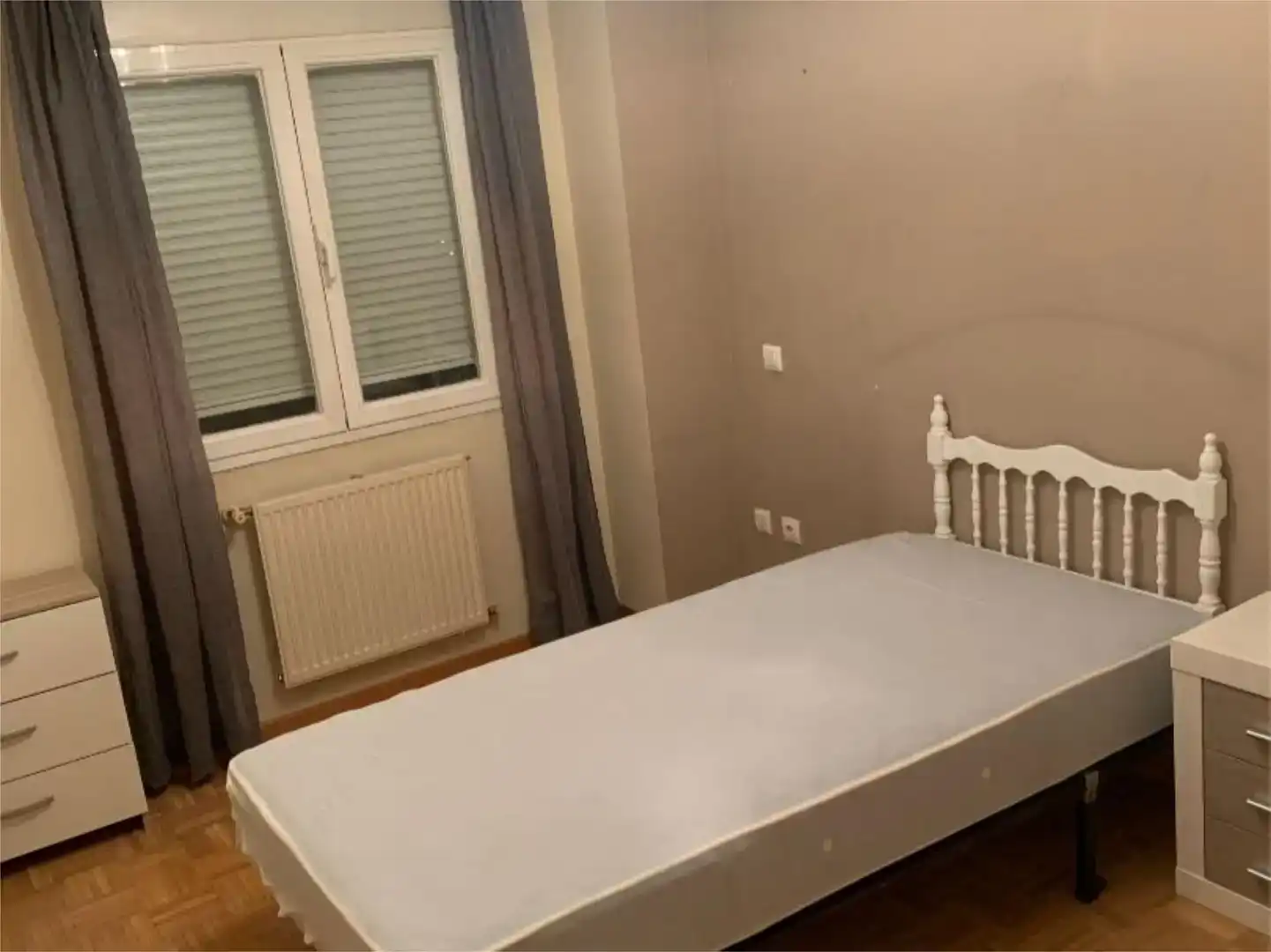 Bedroom of Flat for rent in Cuenca Capital  with Swimming Pool and Balcony