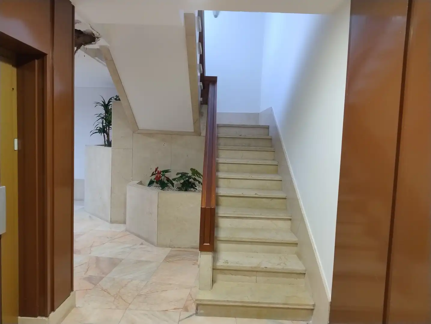 Piso en venta en Lugo con Calefacción, Amueblado y Balcón