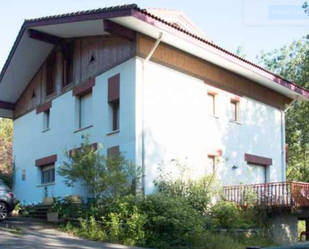 Vista exterior de Casa o xalet en venda en Zamudio amb Terrassa