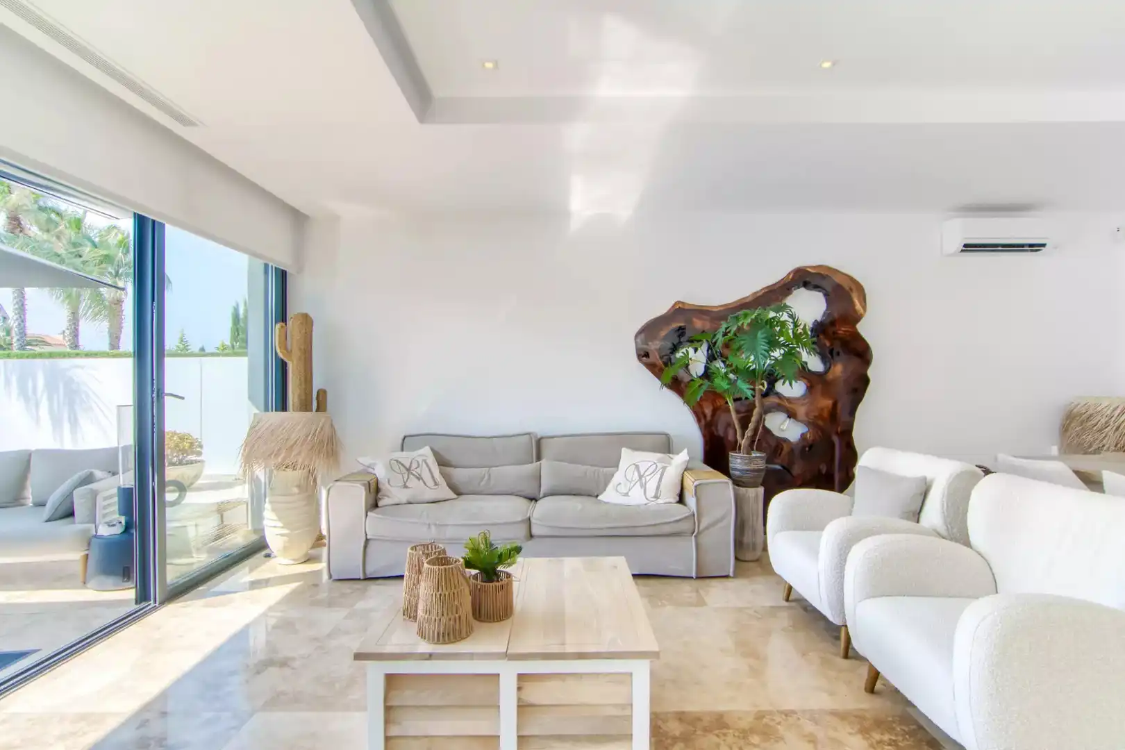 Sala d'estar de Casa o xalet en venda en Empuriabrava amb Aire condicionat, Calefacció i Terrassa