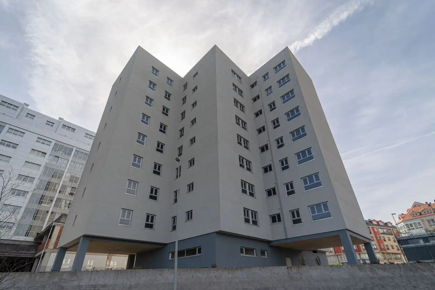 Vista exterior de Pis en venda en Narón amb Traster