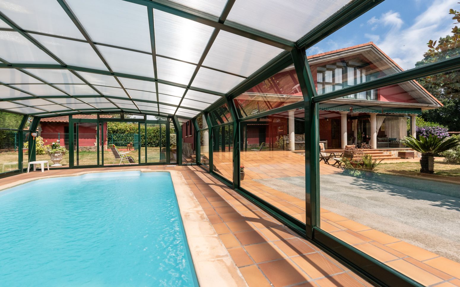 Piscina de Casa o chalet en venta en Llanera con Calefacción, Jardín privado y Terraza