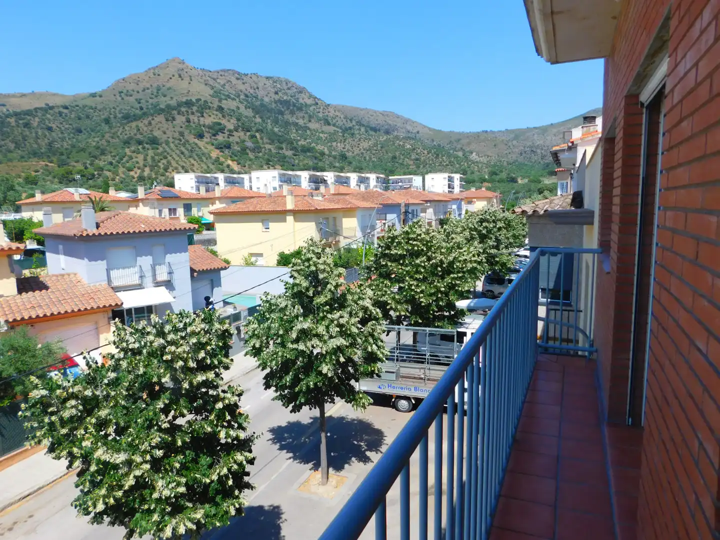 Vista exterior de Pis en venda en Roses amb Aire condicionat, Parquet i Traster