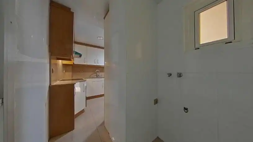 Kitchen of Flat for sale in Badalona