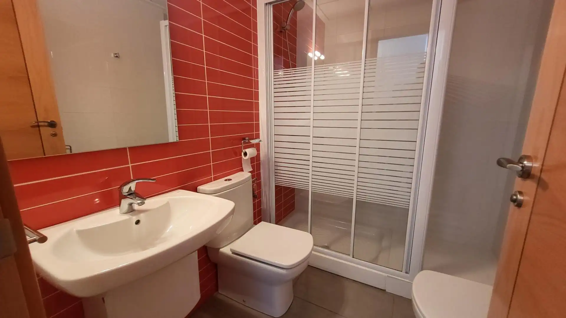 Bathroom of Apartments for sale in Elche / Elx  with Air Conditioner, Heating and Private garden