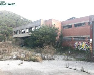 Vista exterior de Nau industrial en venda en Capellades