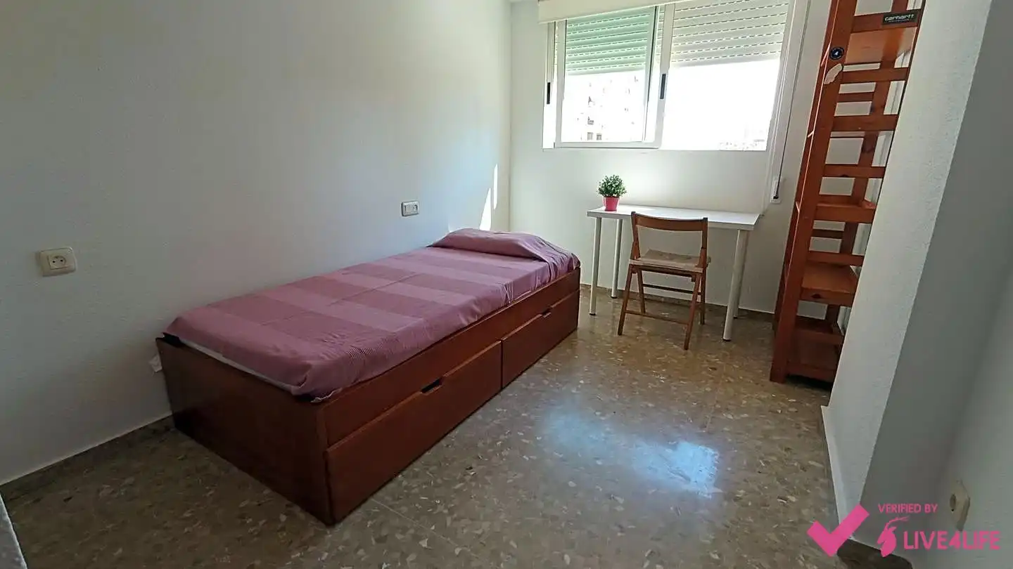 Piso de alquiler en Plaça de José María Orense, La Carrasca