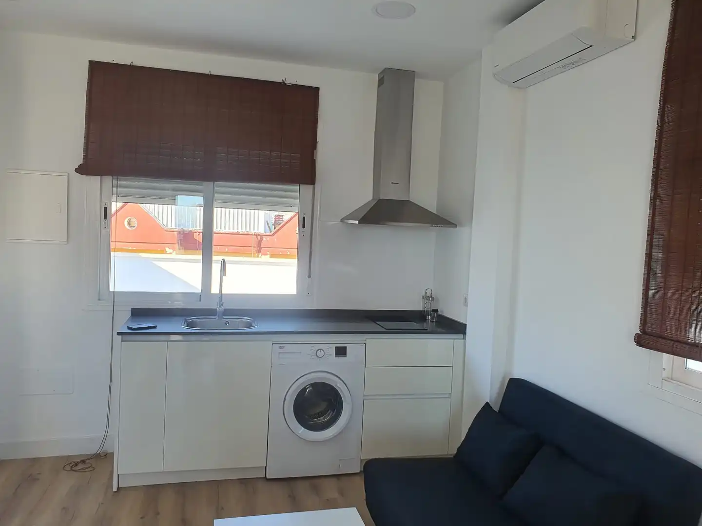 Cocina de Ático de alquiler en Roquetas de Mar con Aire acondicionado, Calefacción y Parquet