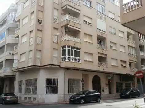 Vista exterior de Piso en venta en Torrevieja
