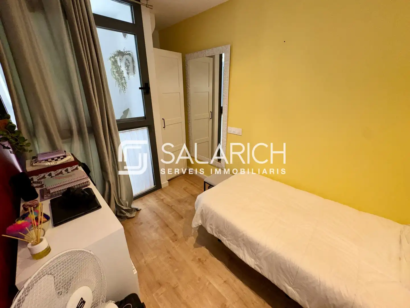 Schlafzimmer von Geschaftsraum zum Verkauf in Barcelona