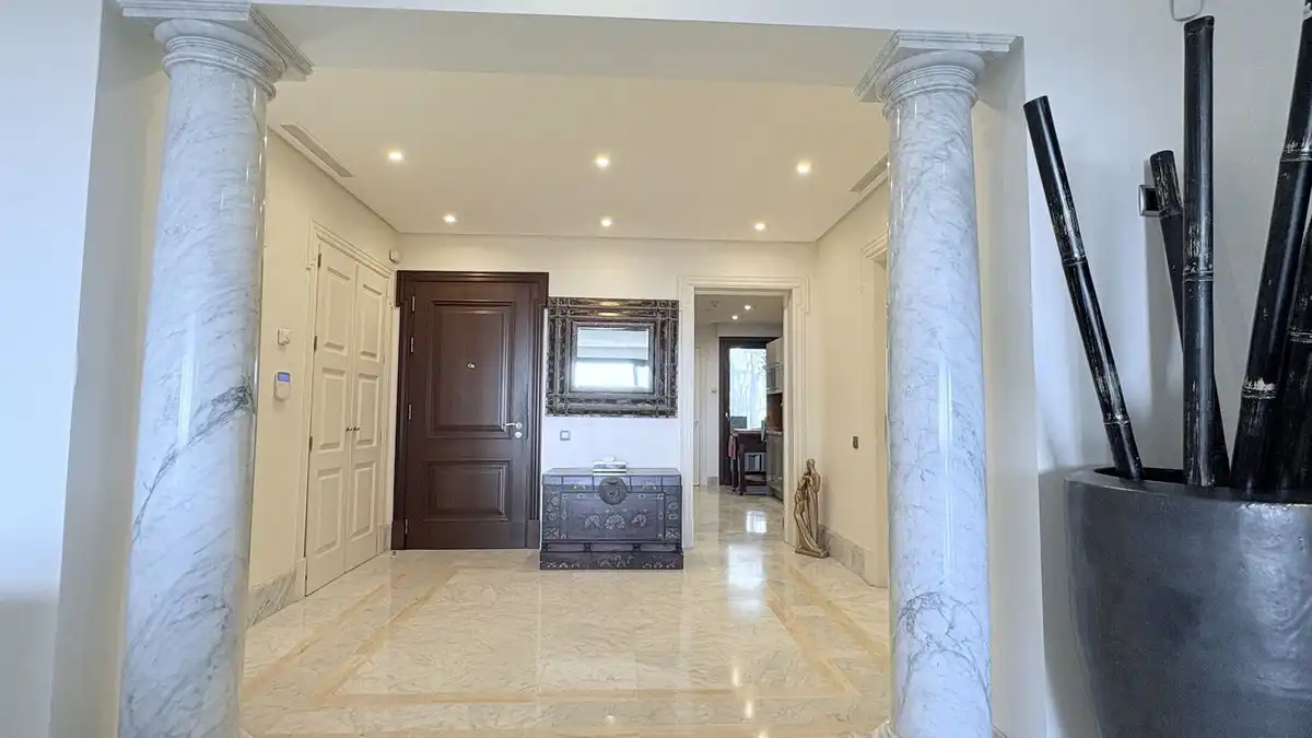 Flat for sale in Marbella  with Terrace, Storage room and Swimming Pool