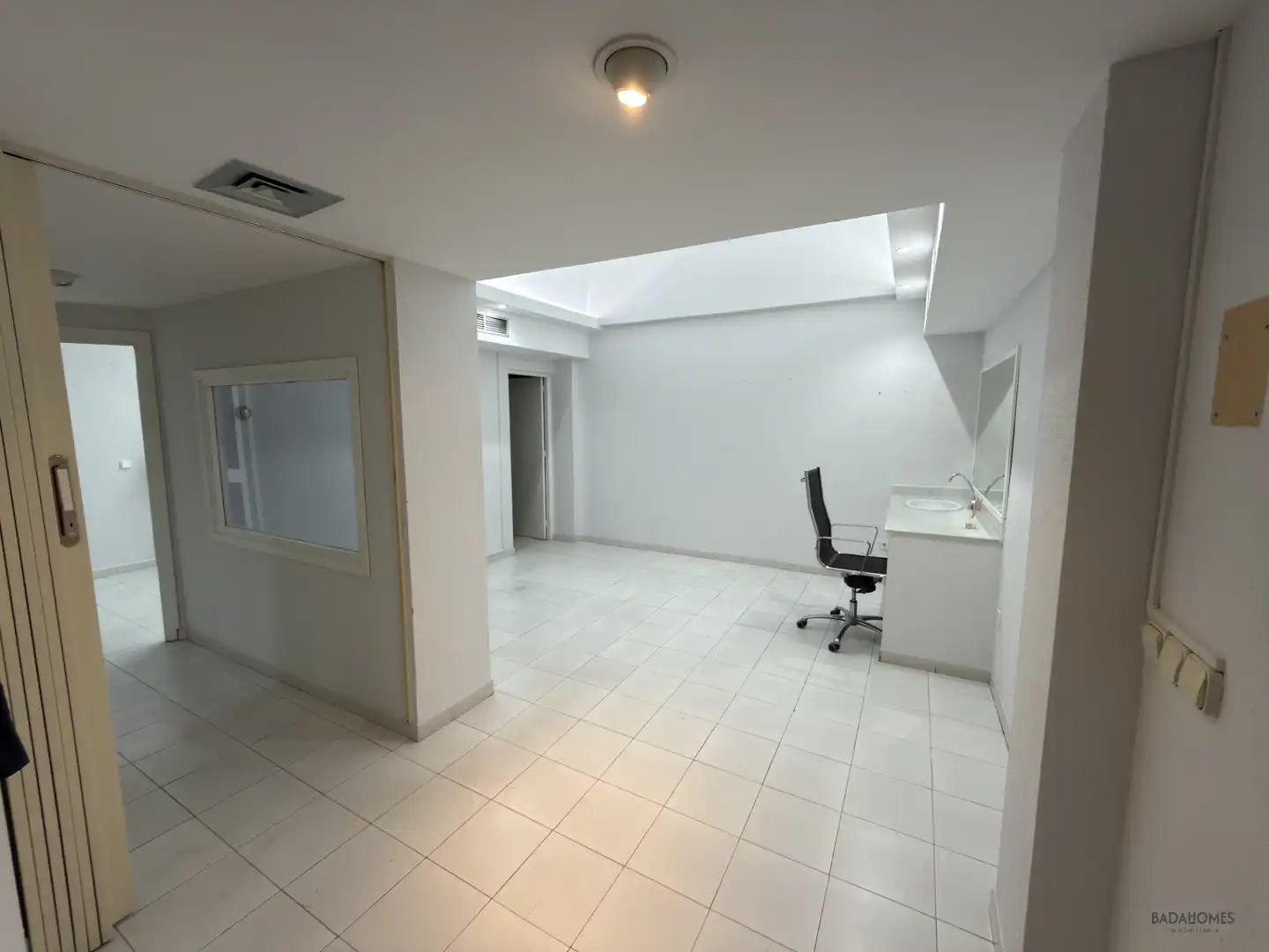 Commercial properties for sale in Badajoz  with Air Conditioner