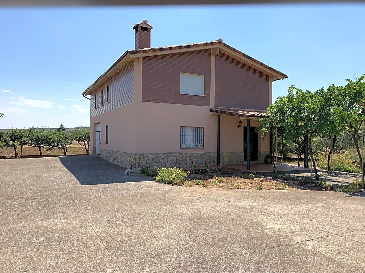 Vista exterior de Casa o xalet en venda en  Logroño amb Calefacció, Parquet i Terrassa